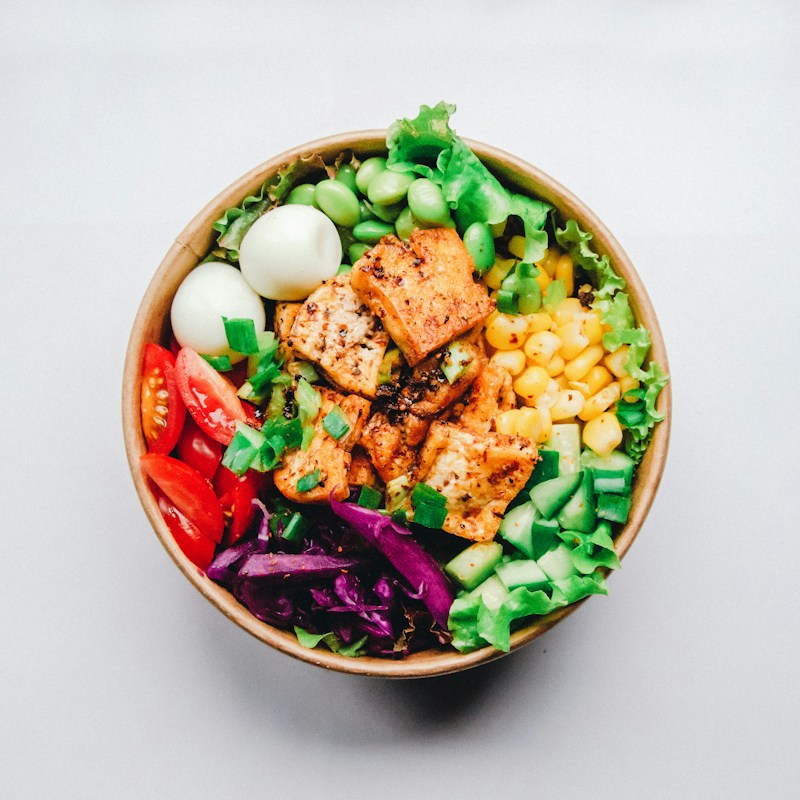 Proteinrik bönsallad med ruccola och valnötter